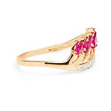 Кольцо из розового золота с рубинами и бриллиантами